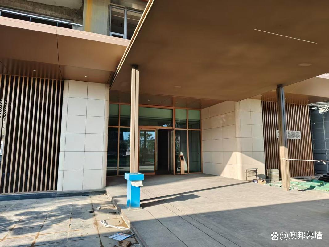 广州玻璃幕墙工程公司 幕墙设计与施工流程解析